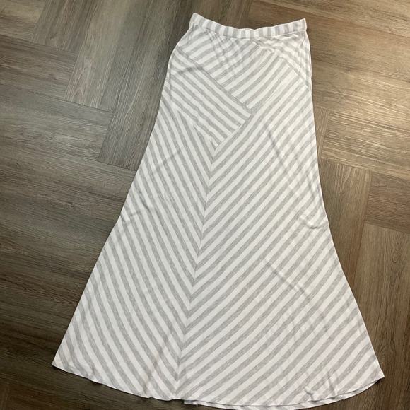 Design History Womens Maxi Skirt Small Gray White Striped Y2K 2000s Casual - Picture 1 of 6